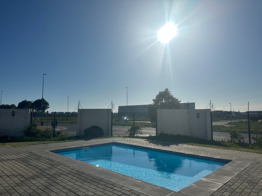 2 Bedroom Property for Sale in Parklands Western Cape